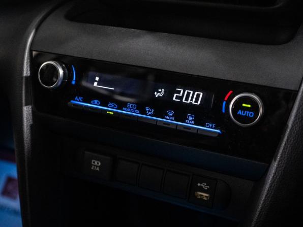 Toyota Yaris Cross I с пробегом 2022 года, цена 2 080 000 рублей, 32198 км, внедорожник, Автокод Объявления