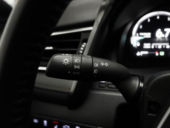 Toyota Camry VIII (XV70) Рестайлинг с пробегом 2023 года, цена 3 049 000 рублей, 56935 км, седан, Автокод Объявления