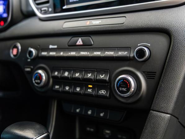 Kia Sportage IV Рестайлинг с пробегом 2019 года, цена 2 098 000 рублей, 77064 км, внедорожник, Автокод Объявления