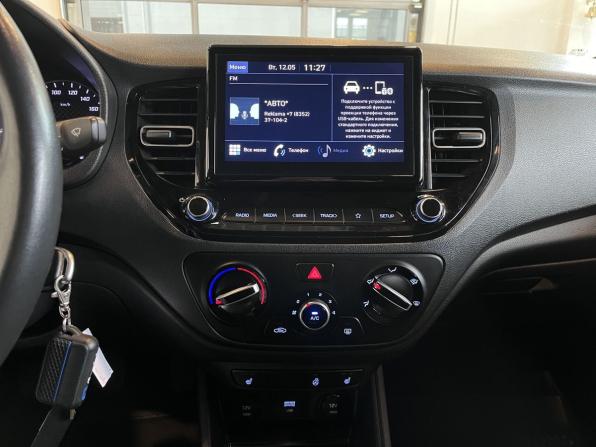 Hyundai Solaris II Рестайлинг с пробегом 2021 года, цена 1 425 000 рублей, 136063 км, седан, Автокод Объявления