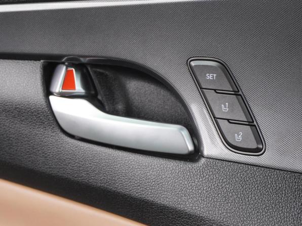 Hyundai Santa Fe IV Рестайлинг с пробегом 2021 года, цена 3 050 000 рублей, 150876 км, внедорожник, Автокод Объявления