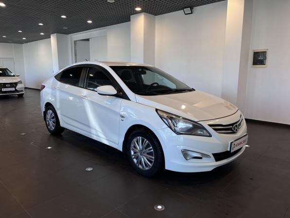Hyundai Solaris I Рестайлинг с пробегом 2015 года, цена 675 000 рублей, 266663 км, седан, Автокод Объявления