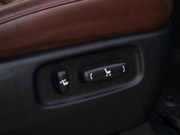 Toyota Land Cruiser 200 Series Рестайлинг 2 с пробегом 2020 года, цена 6 600 000 рублей, 171559 км, внедорожник, Автокод Объявления