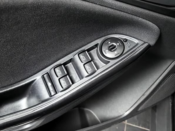 Ford Focus III Рестайлинг с пробегом 2017 года, цена 875 000 рублей, 213191 км, универсал, Автокод Объявления