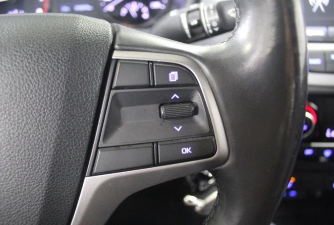 Hyundai Solaris II с пробегом 2018 года, цена 1 030 000 рублей, 191019 км, седан, Автокод Объявления