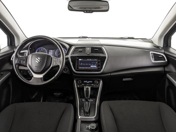Suzuki SX4 II (S-Cross) Рестайлинг с пробегом 2018 года, цена 1 385 500 рублей, 236939 км, хэтчбек, Автокод Объявления