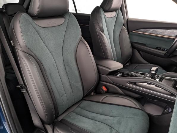 Geely Monjaro I с пробегом 2024 года, цена 3 340 000 рублей, 63346 км, внедорожник, Автокод Объявления