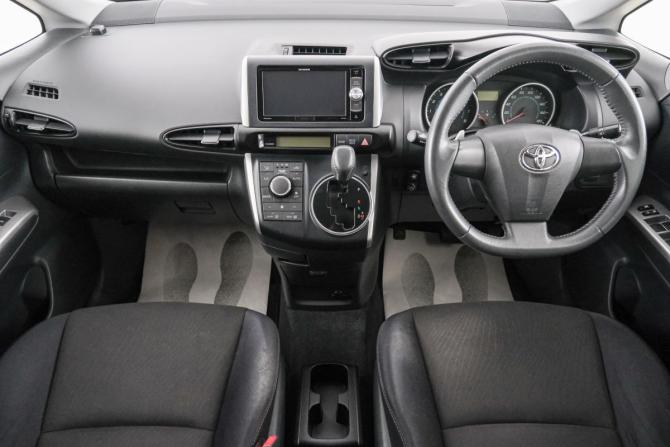 Toyota Wish II с пробегом 2011 года, цена 1 449 000 рублей, 99000 км, минивэн, Автокод Объявления