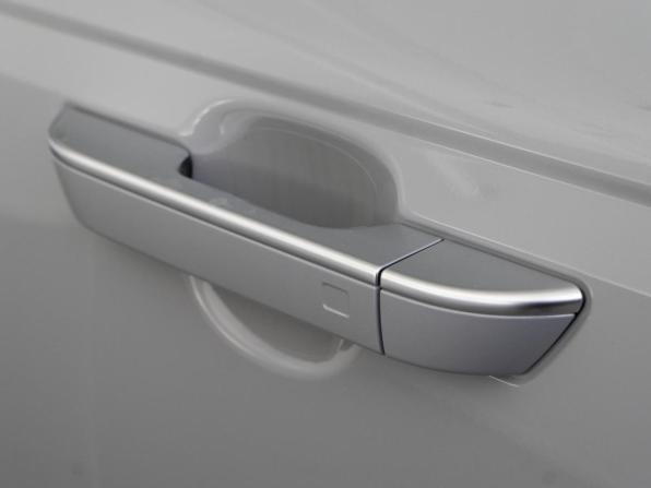 Kia Carnival IV Рестайлинг с пробегом 2025 года, цена 6 745 055 рублей, 10714 км, минивэн, Автокод Объявления