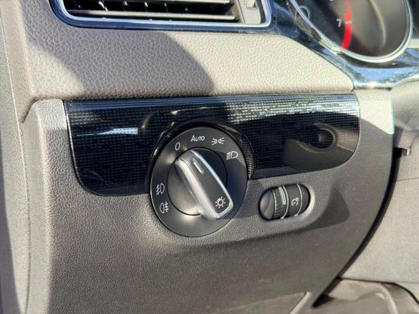 Volkswagen Jetta VI Рестайлинг с пробегом 2018 года, цена 1 348 000 рублей, 105235 км, седан, Автокод Объявления