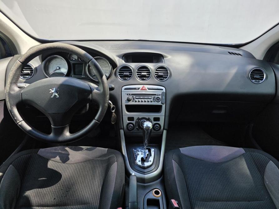 Peugeot 308 I Москва  - изображение 11