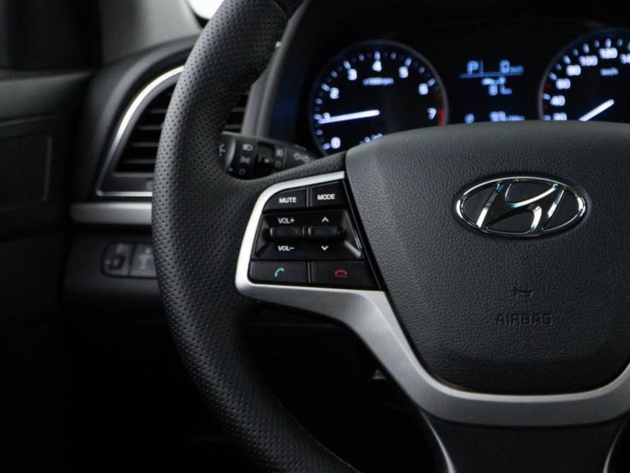 Hyundai Elantra VI (AD) Москва  - изображение 12