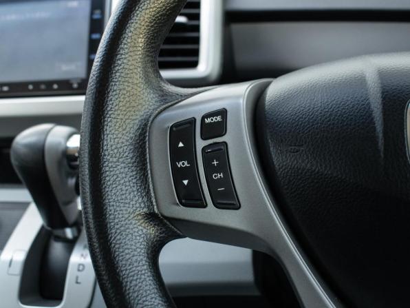 Honda Freed I Рестайлинг 2 с пробегом 2014 года, цена 1 290 000 рублей, 176811 км, компактвэн, Автокод Объявления
