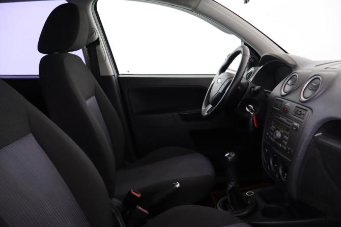 Ford Fusion I Рестайлинг с пробегом 2007 года, цена 199 000 рублей, 311000 км, хэтчбек, Автокод Объявления