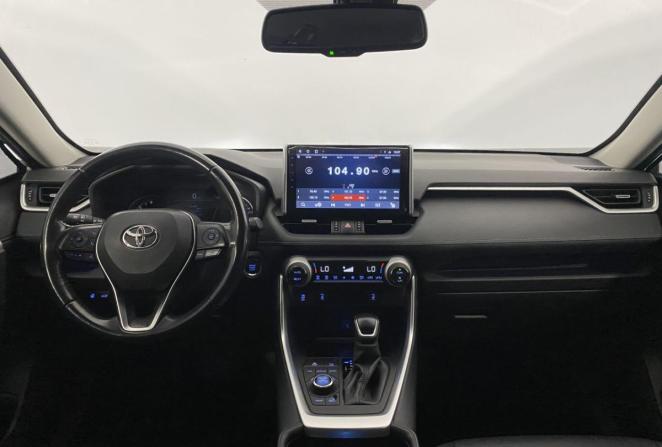 Toyota RAV4 V (XA50) с пробегом 2021 года, цена 3 900 000 рублей, 97071 км, внедорожник, Автокод Объявления