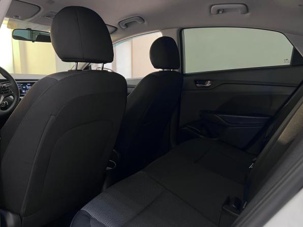 Hyundai Solaris II с пробегом 2018 года, цена 1 260 000 рублей, 145000 км, седан, Автокод Объявления