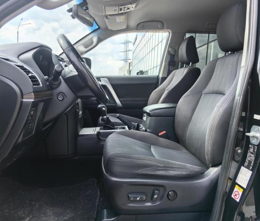 Toyota Land Cruiser Prado 150 Series Рестайлинг 2 с пробегом 2019 года, цена 4 333 000 рублей, 166171 км, внедорожник, Автокод Объявления