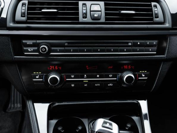 BMW 5 серии VI (F10/F11/F07) Рестайлинг с пробегом 2016 года, цена 1 890 000 рублей, 336038 км, седан, Автокод Объявления