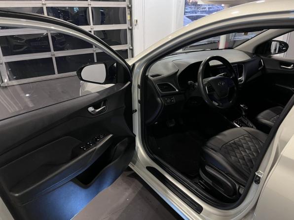Hyundai Solaris II с пробегом 2019 года, цена 1 150 000 рублей, 140699 км, седан, Автокод Объявления