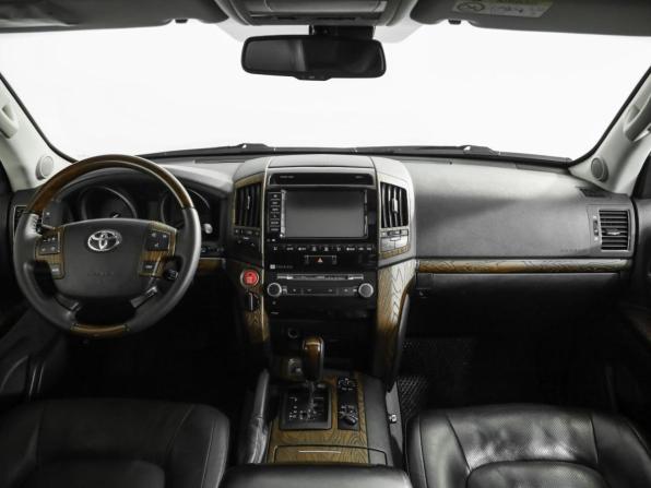 Toyota Land Cruiser 200 Series Рестайлинг 1 с пробегом 2014 года, цена 2 749 000 рублей, 579639 км, внедорожник, Автокод Объявления