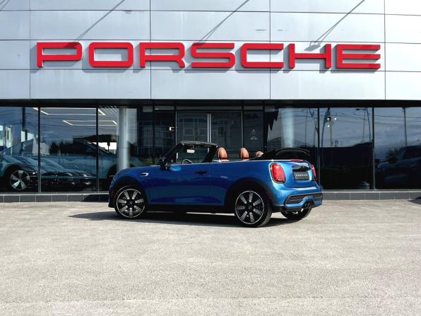 Mini Cabrio III Рестайлинг 2 с пробегом 2023 года, цена 3 790 000 рублей, 15715 км, кабриолет, Автокод Объявления