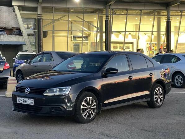 Volkswagen Jetta VI Рестайлинг с пробегом 2014 года, цена 970 000 рублей, 177787 км, седан, Автокод Объявления