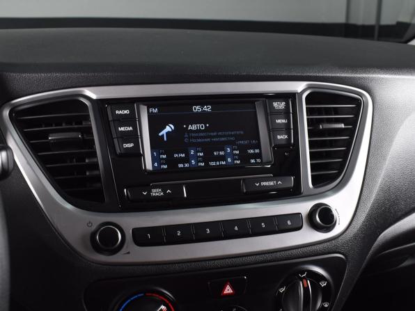 Hyundai Solaris II с пробегом 2018 года, цена 1 194 999 рублей, 108847 км, седан, Автокод Объявления
