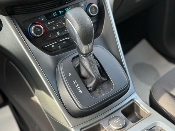 Ford Kuga II Рестайлинг с пробегом 2017 года, цена 1 485 000 рублей, 150607 км, внедорожник, Автокод Объявления