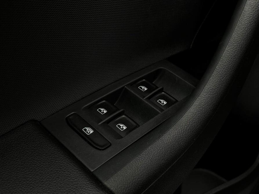 Volkswagen Polo VI Санкт-Петербург  - изображение 18