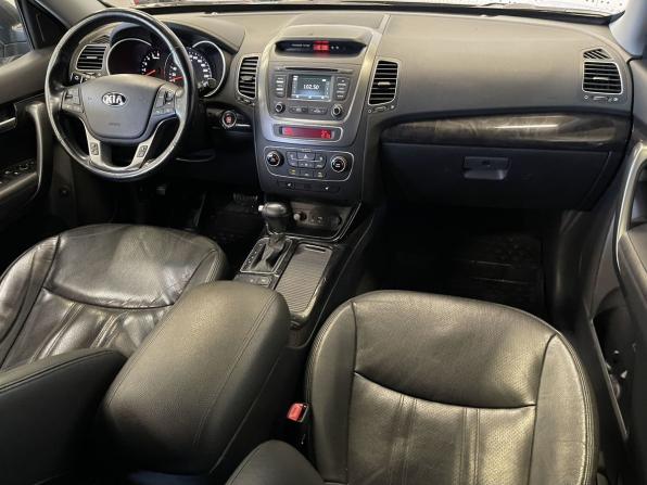 Kia Sorento II Рестайлинг с пробегом 2017 года, цена 1 510 000 рублей, 121036 км, внедорожник, Автокод Объявления