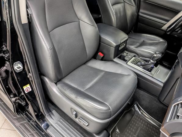 Toyota Land Cruiser Prado 150 Series Рестайлинг 2 с пробегом 2019 года, цена 4 800 000 рублей, 165000 км, внедорожник, Автокод Объявления