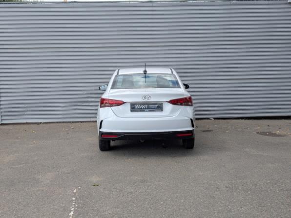 Hyundai Solaris II Рестайлинг с пробегом 2022 года, цена 1 565 000 рублей, 106067 км, седан, Автокод Объявления