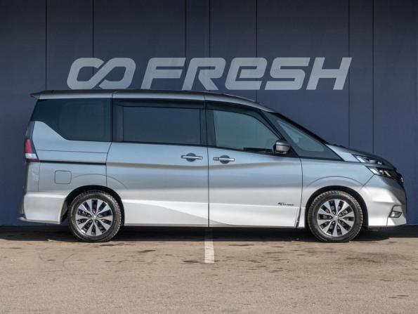 Nissan Serena V (C27) с пробегом 2017 года, цена 2 090 000 рублей, 109271 км, минивэн, Автокод Объявления