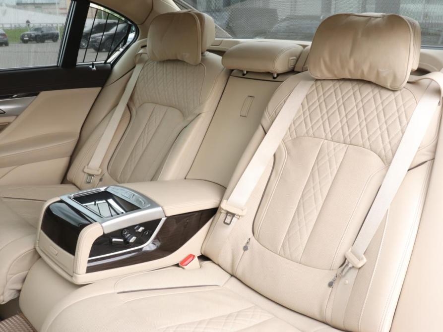 BMW 7 серии VI (G11/G12) Москва  - изображение 25