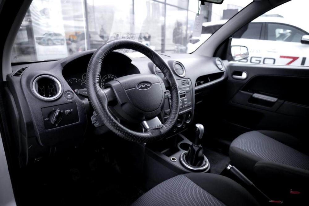 Ford Fusion I Рестайлинг Тюмень  - изображение 13