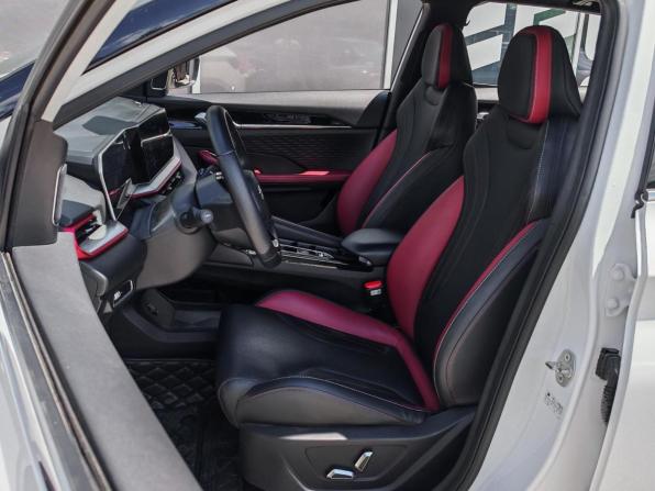 Geely Coolray I Рестайлинг с пробегом 2024 года, цена 2 120 000 рублей, 33270 км, внедорожник, Автокод Объявления