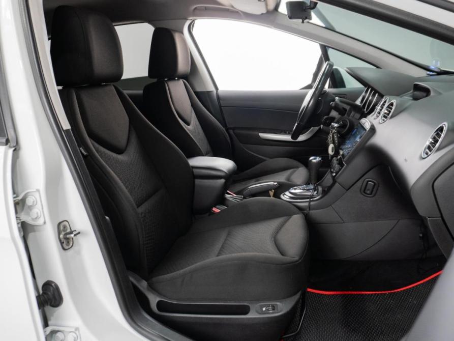 Peugeot 308 I Тюмень  - изображение 8