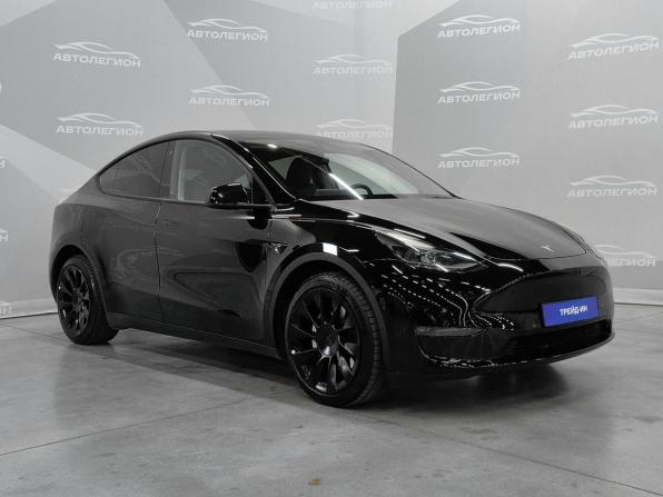 Tesla Model Y I с пробегом 2022 года, цена 4 300 000 рублей, 19000 км, внедорожник, Автокод Объявления