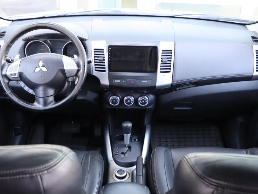 Mitsubishi Outlander II Рестайлинг Санкт-Петербург  - изображение 12