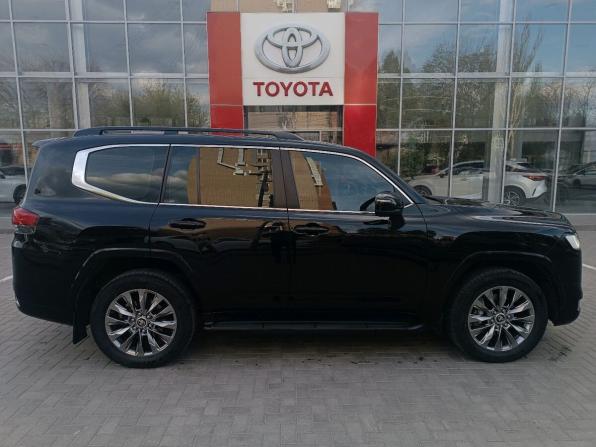 Toyota Land Cruiser 300 Series с пробегом 2023 года, цена 12 700 000 рублей, 37000 км, внедорожник, Автокод Объявления