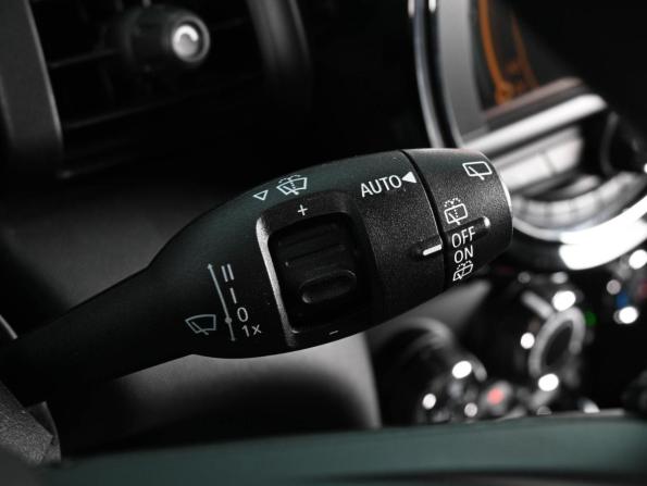 Mini Hatch III (F55/F56) с пробегом 2017 года, цена 2 179 000 рублей, 52962 км, хэтчбек, Автокод Объявления