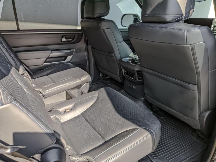 Toyota Sequoia III Москва  - изображение 16