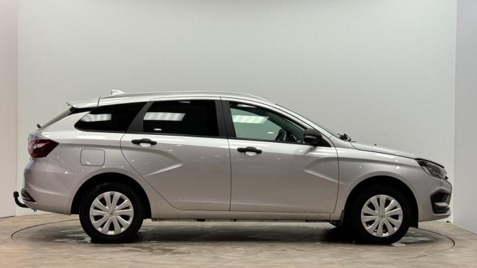 Lada (ВАЗ) Vesta I Рестайлинг (NG) с пробегом 2023 года, цена 1 265 000 рублей, 61003 км, универсал, Автокод Объявления