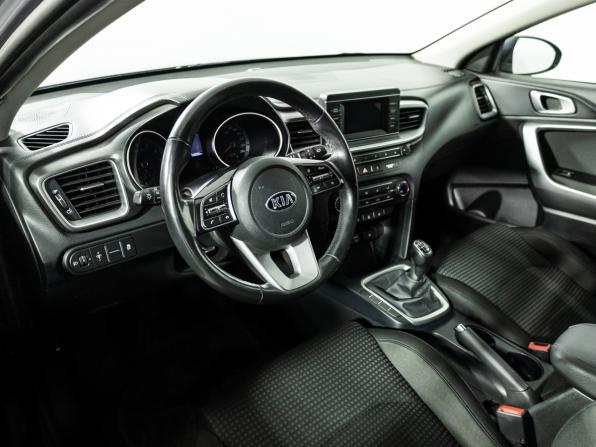 Kia Ceed III с пробегом 2019 года, цена 1 399 777 рублей, 103000 км, универсал, Автокод Объявления