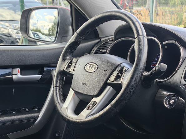 Kia Sorento II с пробегом 2012 года, цена 1 099 000 рублей, 360000 км, внедорожник, Автокод Объявления