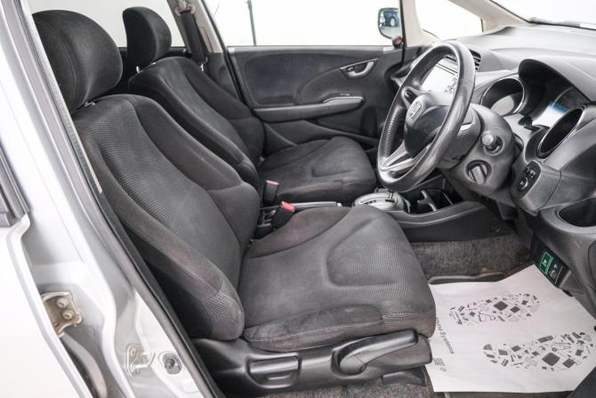 Honda Fit II с пробегом 2012 года, цена 749 000 рублей, 132000 км, хэтчбек, Автокод Объявления