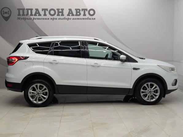 Ford Kuga II Рестайлинг с пробегом 2019 года, цена 1 949 000 рублей, 93500 км, внедорожник, Автокод Объявления