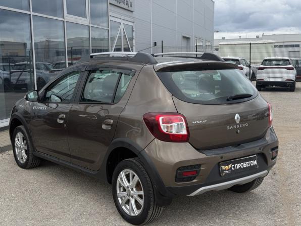 Renault Sandero II Рестайлинг с пробегом 2018 года, цена 1 249 000 рублей, 58800 км, хэтчбек, Автокод Объявления