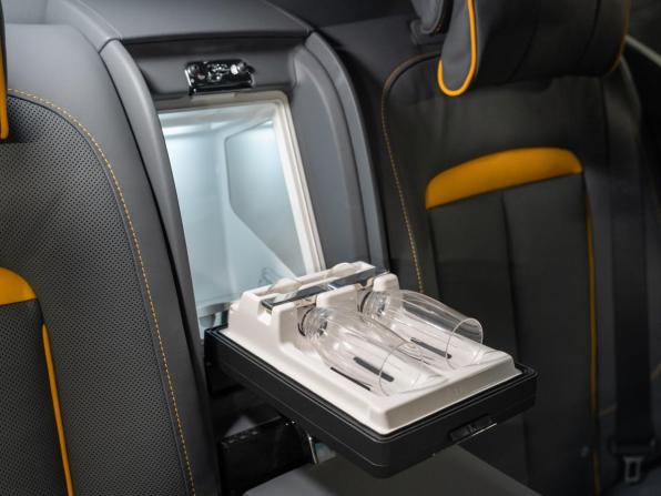 Rolls-Royce Cullinan I с пробегом 2022 года, цена 54 980 000 рублей, 2652 км, внедорожник, Автокод Объявления