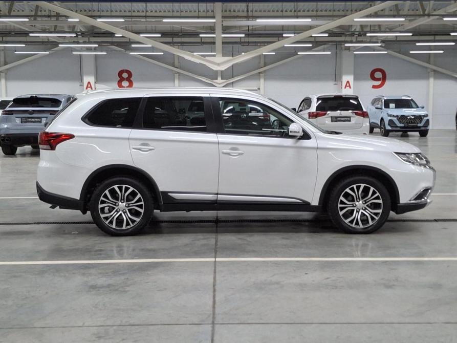 Mitsubishi Outlander III Рестайлинг 3 Казань  - изображение 5